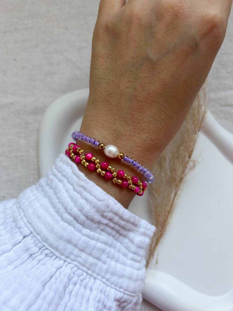 Armband Aus Hochwertigen Toho Perlen Mit Einer Süßwasserperle von PenatiBoutique