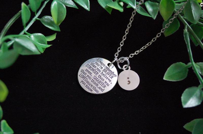 Zitat Disc Halskette Semikolon Mentales Geschenk von PennyBlackDesigns