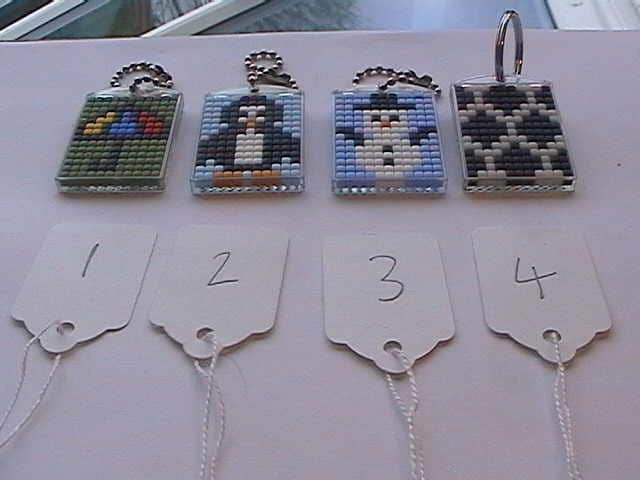 Pixel Schlüsselring Pixel Schlüsselring von PensClocksandCards
