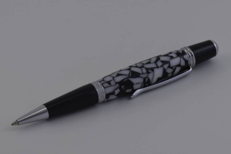 Wall Street Ii Chrom Roller Ball Drehkugelschreiber, Schwarzes Und Weißes Acryl von PensmithArt