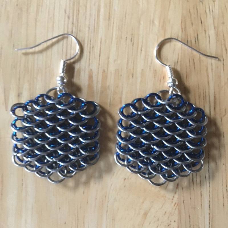 Drachenschuppen Ohrringe - Handgemachte Metall Kettenhemd Schmuck Two-Tone Bunt Ohrläppchen Piercing Lobe Ohrring Drachenschuppen Ohrringe - Handgemachte Metall Kettenhemd Schmuck Two-Tone Bunt Ohrläppchen Piercing Lobe Ohrring von PentameldedIronworks