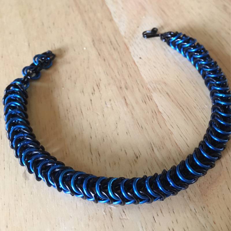 Zweifarbige Einstellbare Box Kettenarmband - Handgemachte Verschluss Unisex Kette Metall Schmuck Bunt Männer Frauen Weben Handgefertigt von PentameldedIronworks