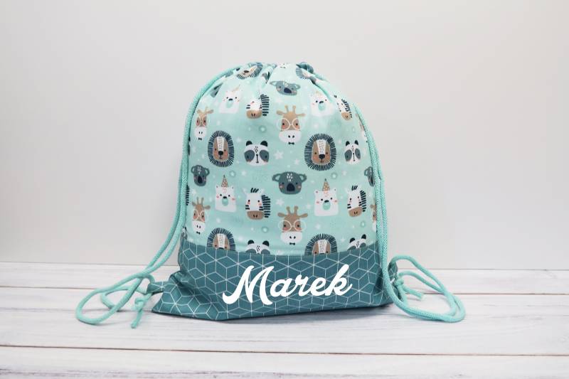 Turnbeutel Mit Namen - Safari Köpfe Rauten von Peppylinchen