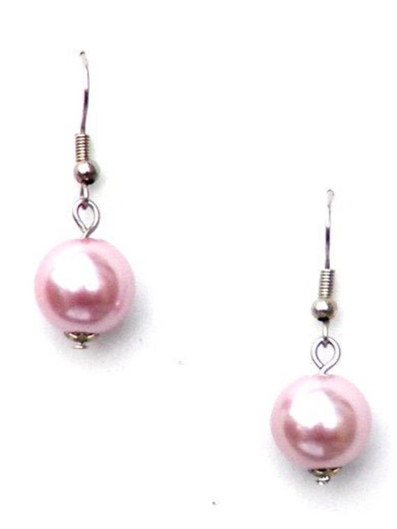 Ohrhänger Mit Glasperlen Und Perlenkäppchen. Handgemachte Ohrhänger, Ohrgehänge, Ohrring Gläserne Perlen, Ohrschmuck Hochzeit, Silberfarben von PerElle