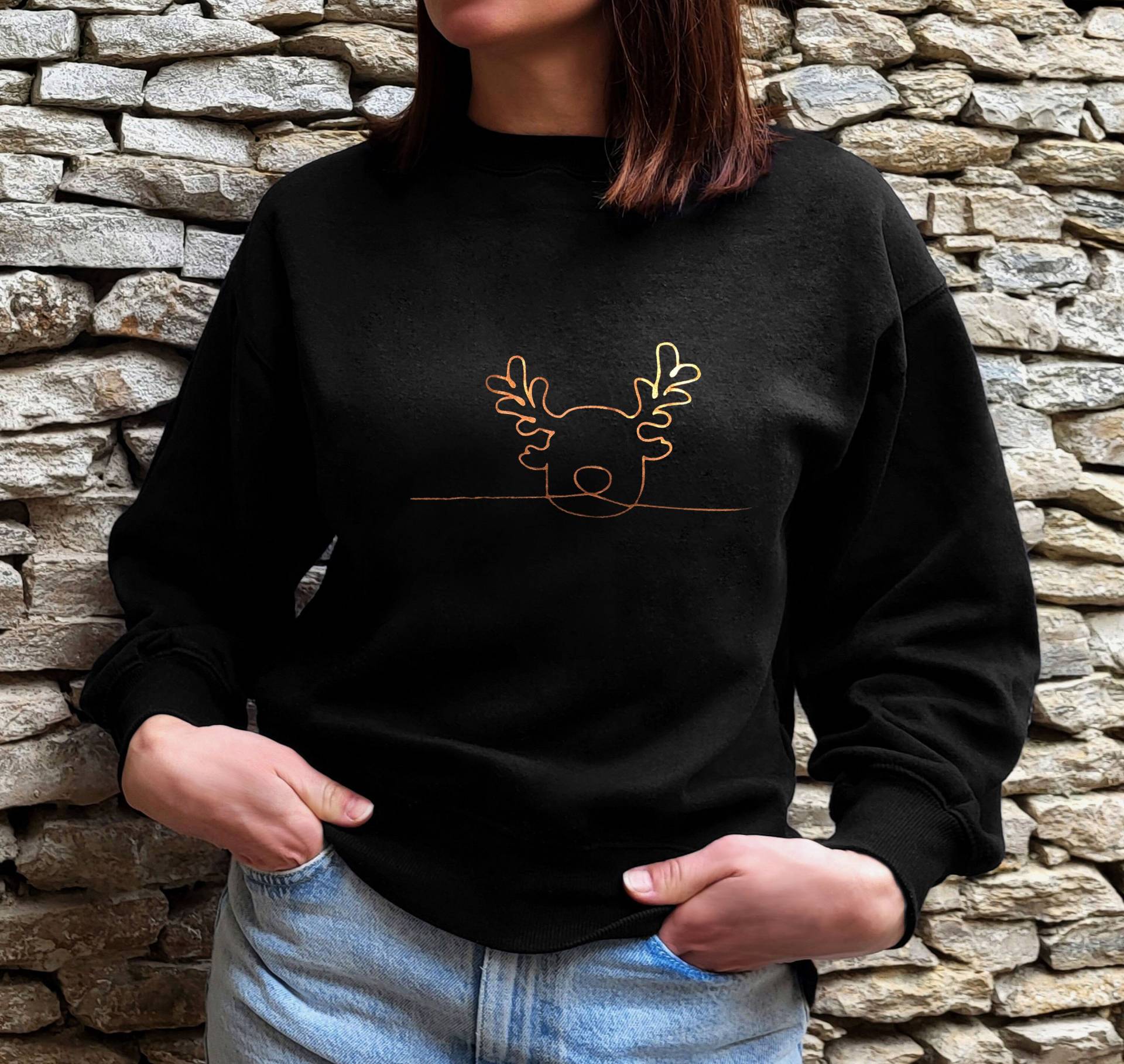 Kupfer Rentier Gesicht Weihnachtspullover | Gemütlicher Weicher Schwarzer Handgezeichnetes Strichzeichnung Design Tag von PerfectGiftsPPG