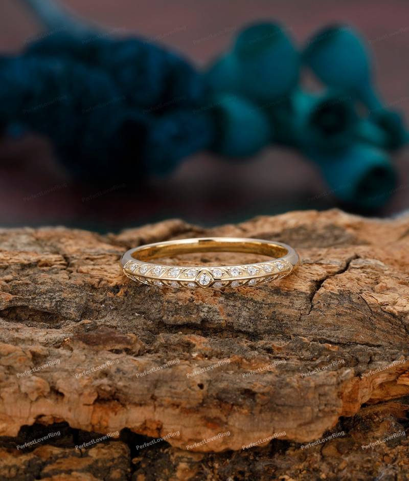 Ehering/0.10Ctw Rundschliff Moissanite Verlobungsring Art Deco Ring Halbe Ewigkeit Antik 14K Gold Matching Band von PerfectLoverRing