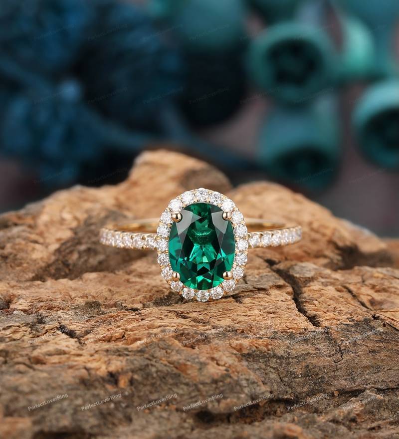 Halo Moissanite Ring/Edelstein 6, 0x8, 0mm Oval Cut Lab Erstellt Smaragd Verlobungsring Versprechen Ehering 14K Solid Gold von PerfectLoverRing