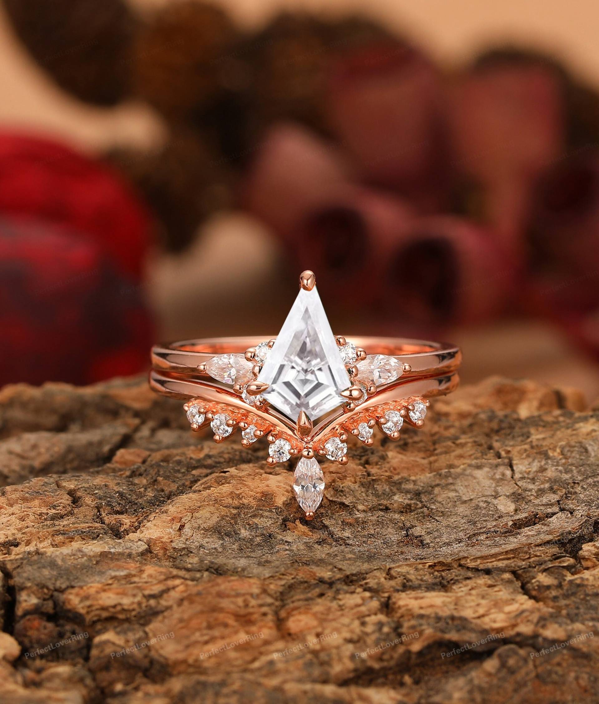 Kite Cut 6, 0x9, 0mm Moissanite Verlobungsring Set/Vintage Ehering Brautgeschenk Für Frauen 14K/18K Rose Gold Ring von PerfectLoverRing