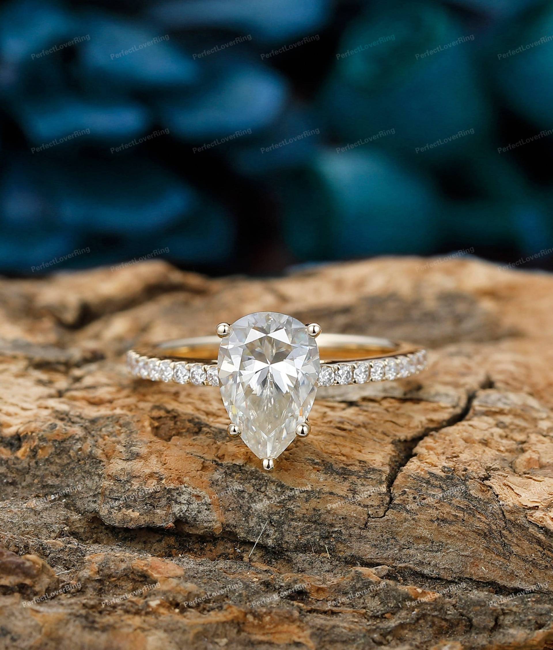 Wassertropfen Form/6.0x9.0mm Moissanite Verlobungsring Hochzeit Versprechen 5 Zinken Halbe Ewigkeit Antik Stack Ring 14K Gold Wassertropfen Form/6.0x9.0mm Moissanite Verlobungsring Hochzeit Versprechen 5 Zinken Halbe Ewigkeit Antik Stack Ring 14K Gold von PerfectLoverRing