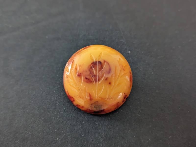 Vintage Bakelite Anstecknadel Butterscotch Swirl Geschnitzte Brosche Art Deco 1930Er Jahre von PerfectYesterdays