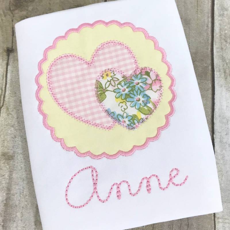 Des Mädchens Personalisierte Valentinstag Herz Shirt - Monogrammiert Mädchen Herz-Shirt Rosa Und Weiß von PerfectlyPlayfulShop