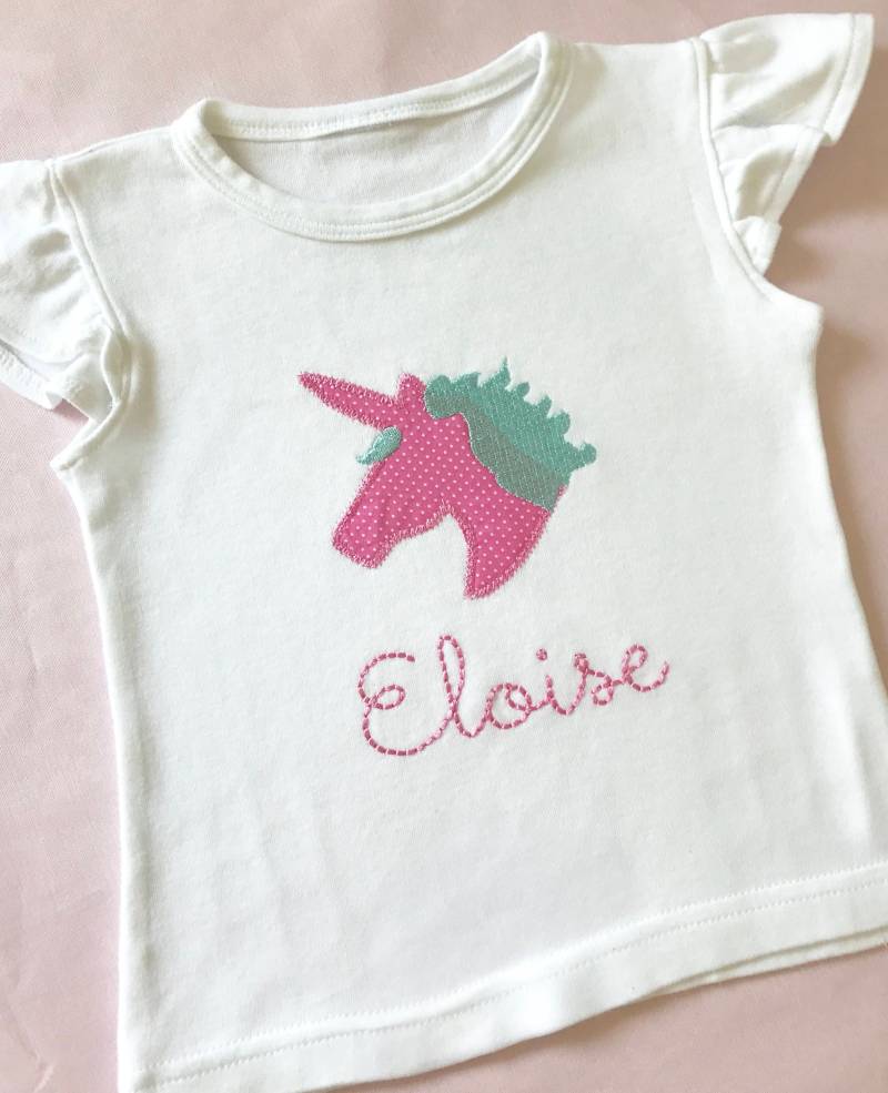 Monogrammiert Mädchen Einhorn Hemd von PerfectlyPlayfulShop