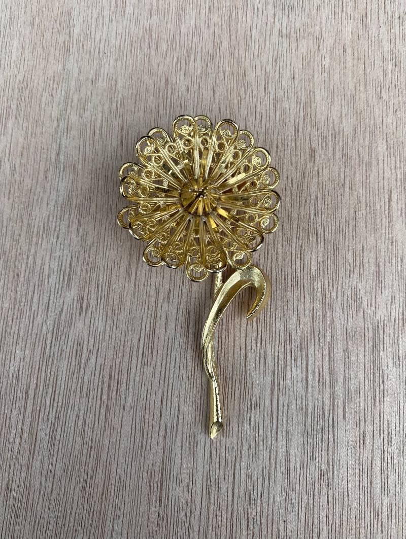 Vintage Gold Filigrane Blumen Brosche von PerfyctlyImperfect
