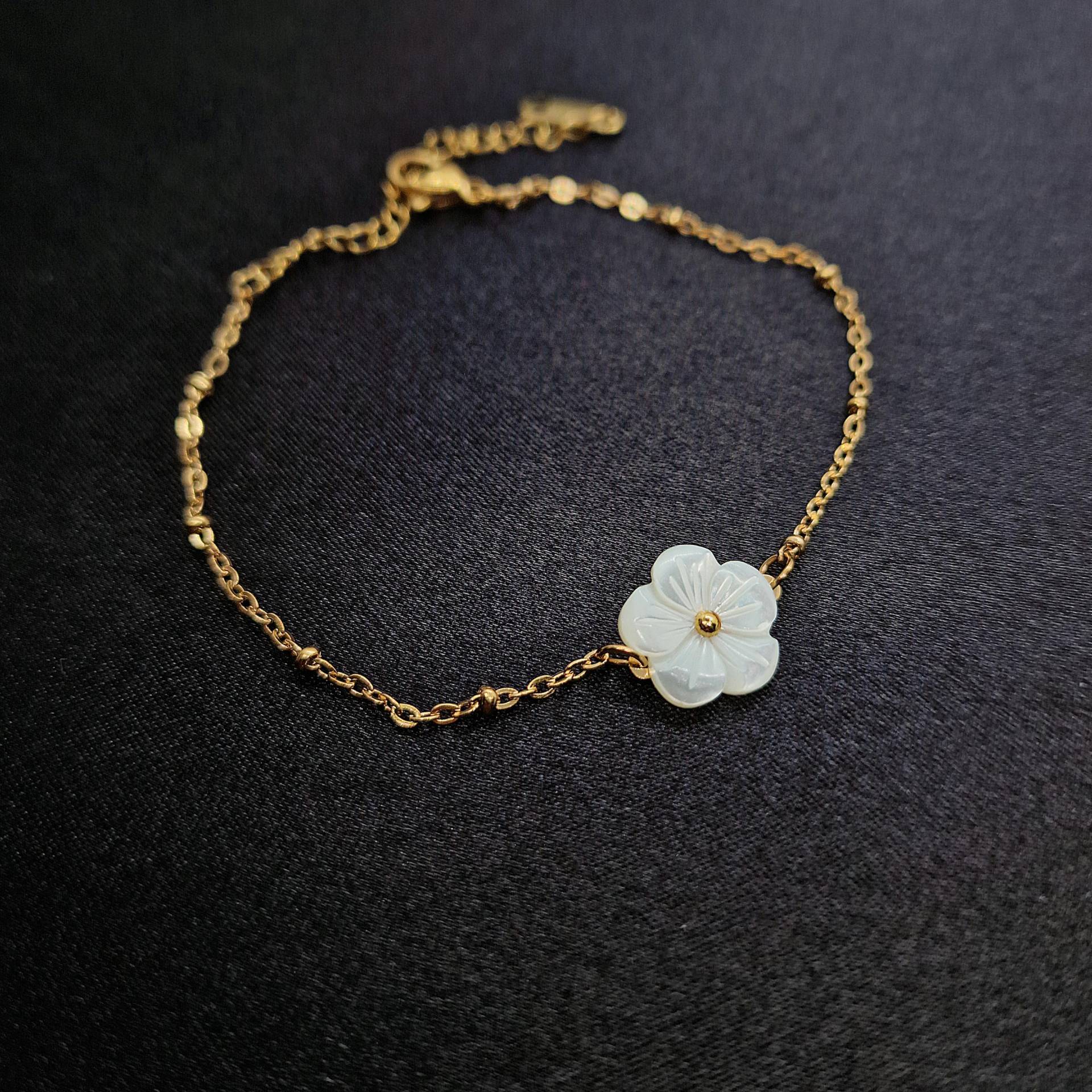 Blumenarmbändchen, Gold, Edelstahl, Armband Mit Blumen-Anhänger, Minimalist Armband, Schmuck Frau, Bracelet von PericeShop