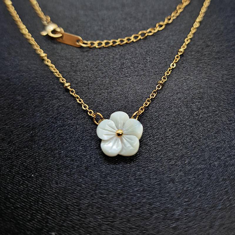 Blumenhalskette, Gold, Edelstahl, Halskette Mit Blumen-Anhänger, Minimalist Kette, Schmuck Frau Blumenhalskette, Gold, Edelstahl, Halskette Mit Blumen-Anhänger, Minimalist Kette, Schmuck Frau von PericeShop