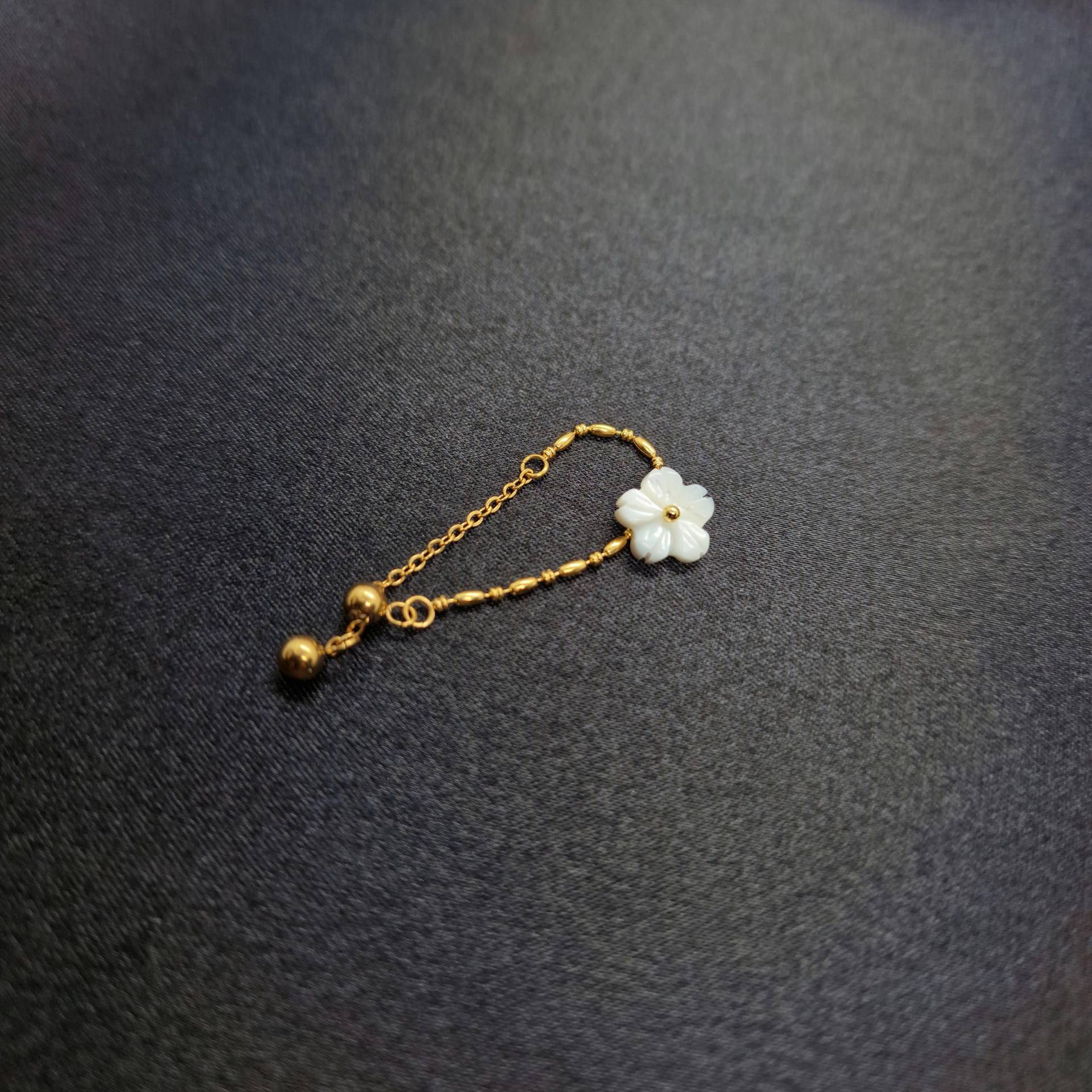 Größenverstellbarer Blumenring, Gold, Edelstahl, Kettenring Mit Blumen-Anhänger, Minimalist Ring, Schmuck Frau, Ring Größenverstellbarer Blumenring, Gold, Edelstahl, Kettenring Mit Blumen-Anhänger, Minimalist Ring, Schmuck Frau, Ring von PericeShop