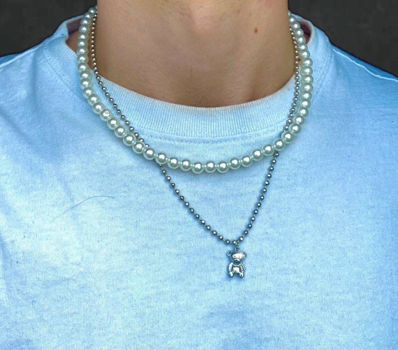Set Aus Perlenkette Mit Gold-/ Silberkette Und Teddy Bär Anhänger Unisex 2 in 1, Trend Perlen von PericeShop