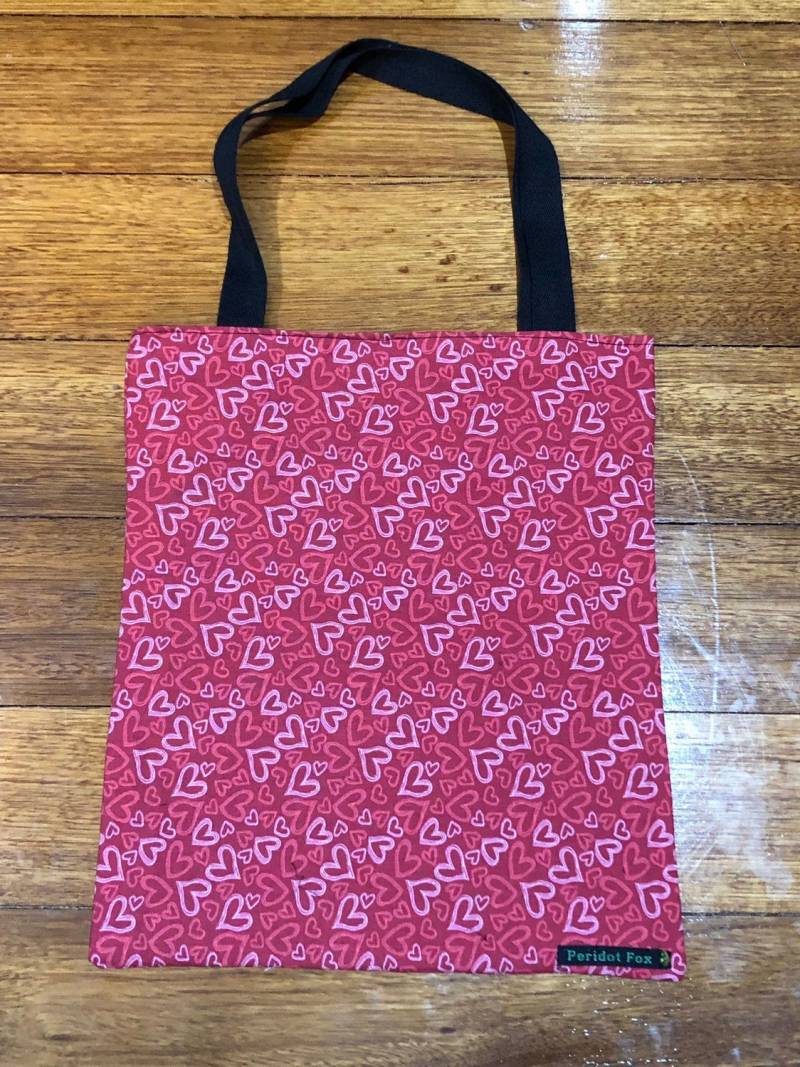 Herzen Tote Bibliothekstasche Herzen Tote Bibliothekstasche von PeridotFoxAU