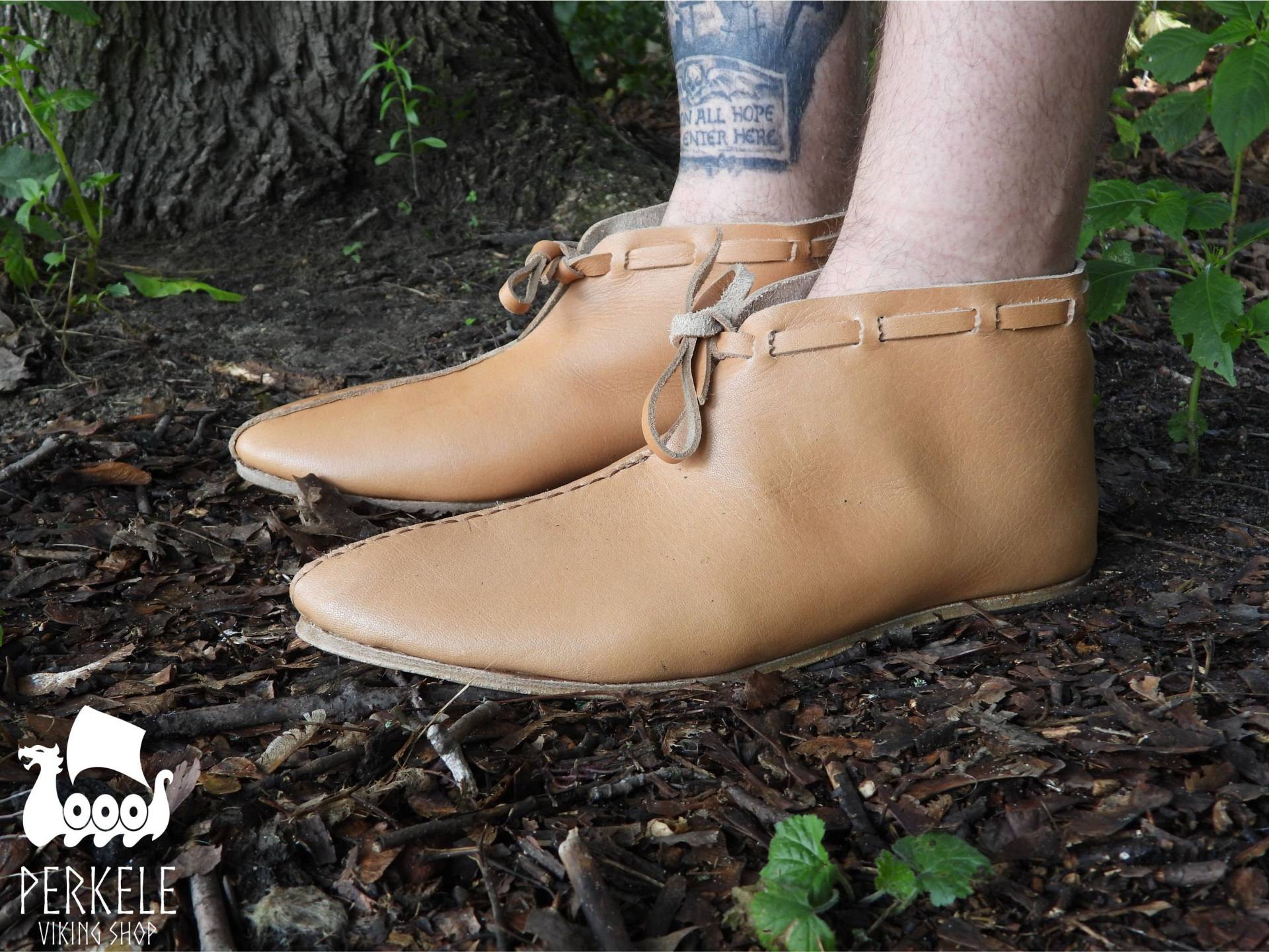 Wikingerschuhe Aus Haithabu Typ 3 100% Natürlichem, Ungefärbtem Rindsleder Wikingerschuhe Aus Haithabu Typ 3 100% Natürlichem, Ungefärbtem Rindsleder von PerkeleVikingClothes