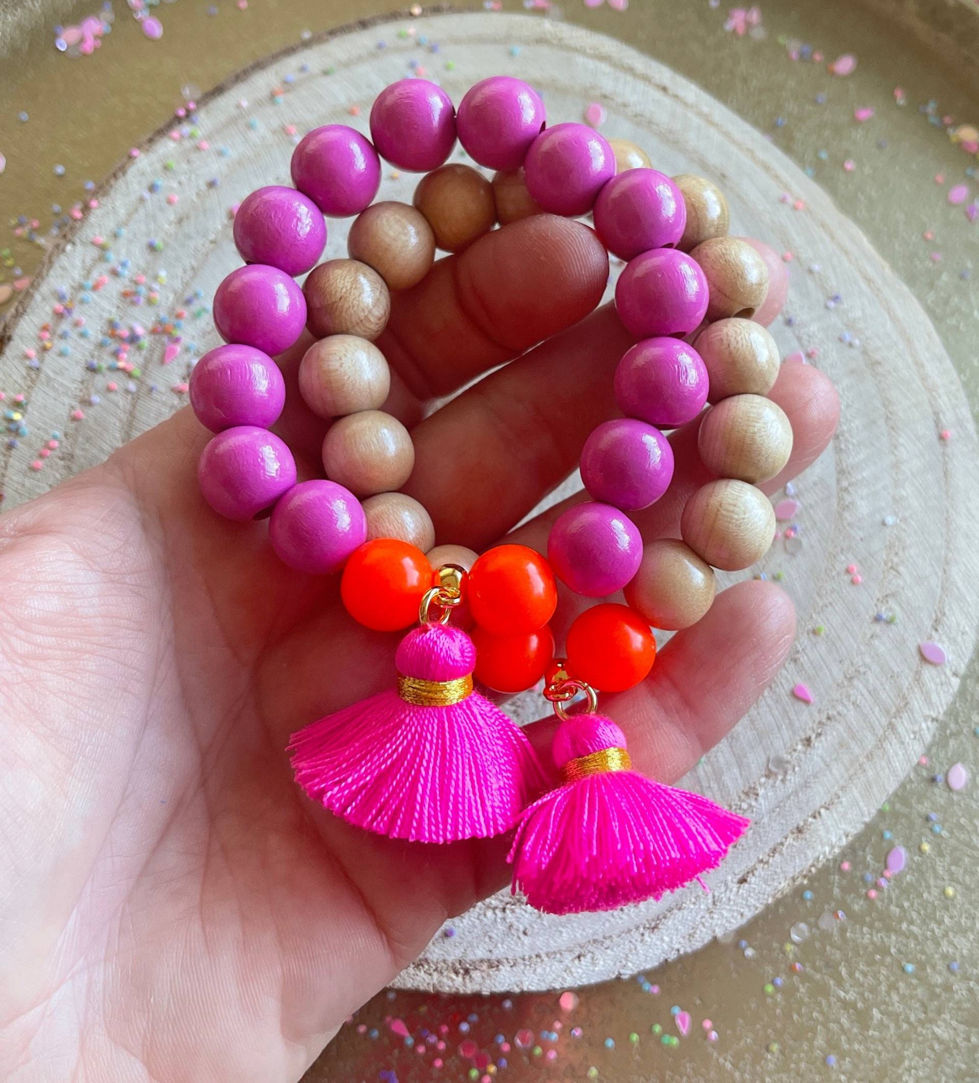 Armband Holz Perlenarmband Tassel Boho Pink Holzperlen Armband Holz Perlenarmband Tassel Boho Pink Holzperlen von PerlaHandgemacht