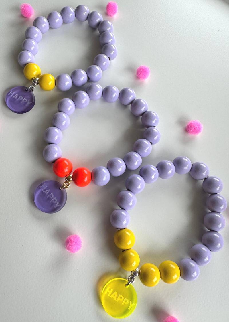 Armband Neon Holz Perlenarmband Tassel Boho Pink Holzperlen von PerlaHandgemacht