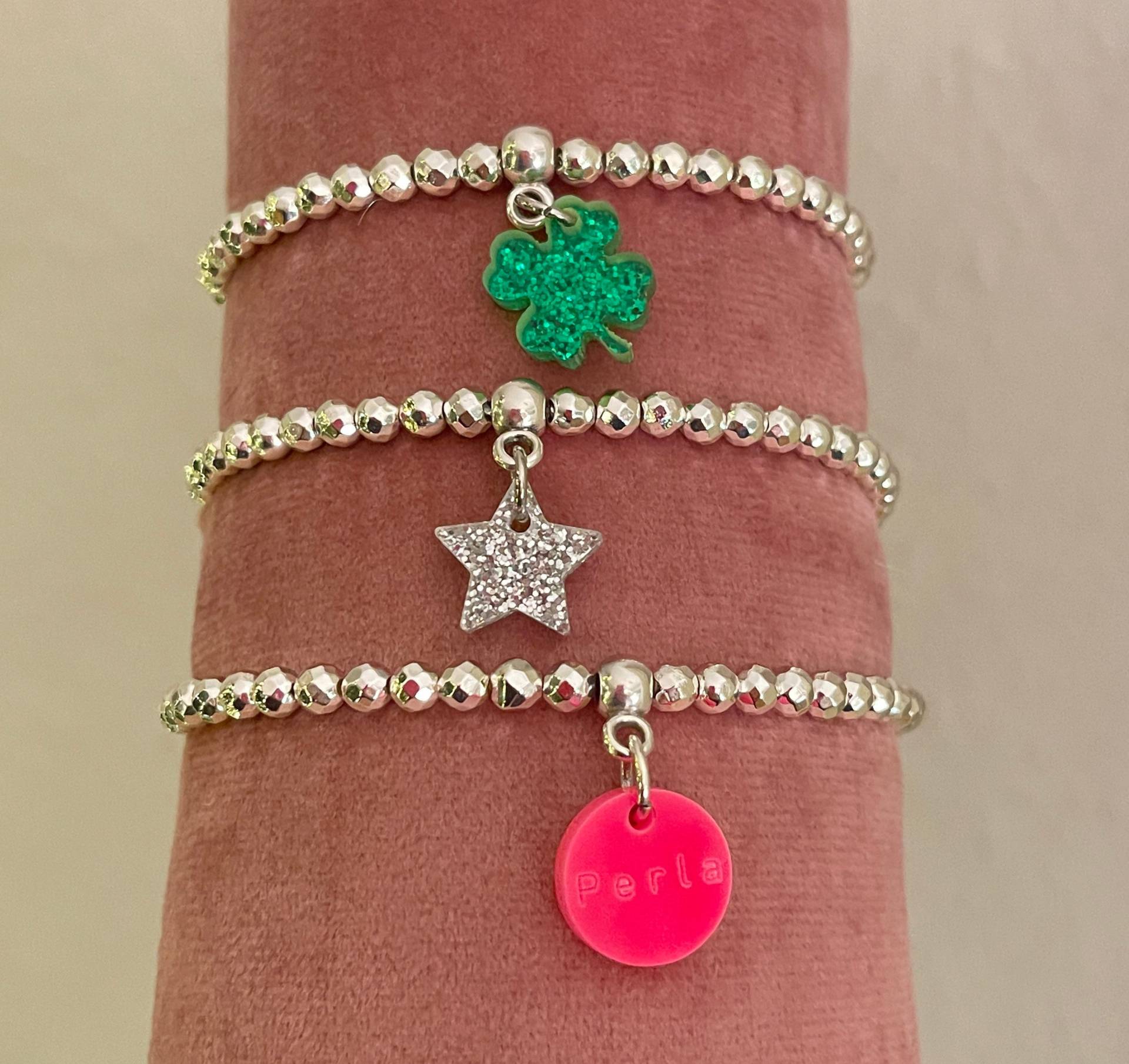 Hämatit Versilbert Mix Perlenarmband Weihnachten Weihnachtsarmband Geschenk Logo Stern Hämatit Versilbert Mix Perlenarmband Weihnachten Weihnachtsarmband Geschenk Logo Stern von PerlaHandgemacht