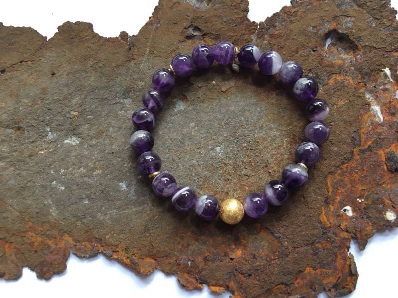 Amethyst Armband Mit Goldelementen von PerlenAteliers
