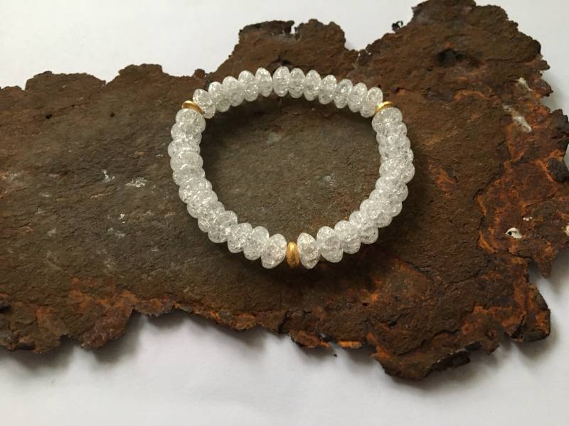 Bergkristall Armband Mit Goldelementen von PerlenAteliers