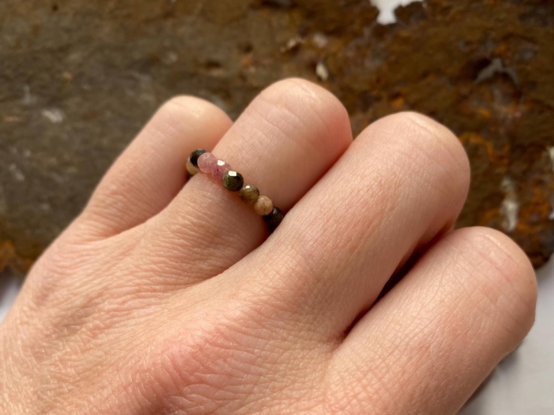 Edelsteinring Turmalin Bunt von PerlenAteliers