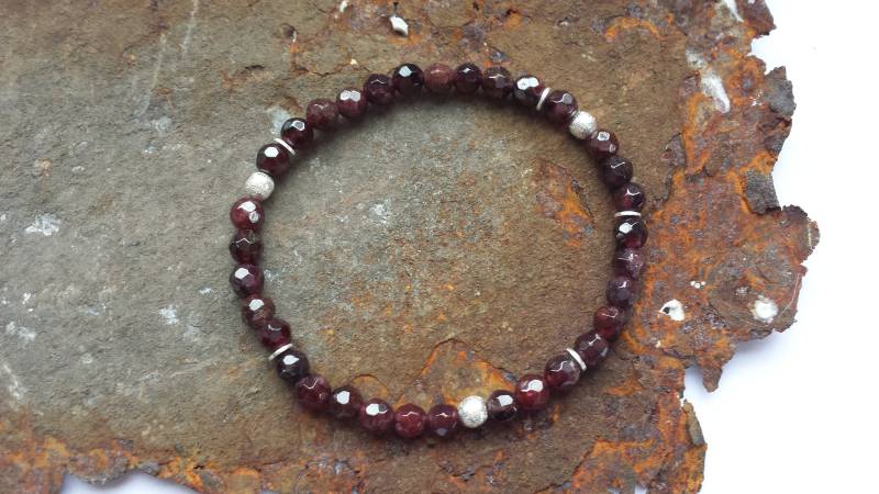 Granat Armband Mit 925Er Silberelementen von PerlenAteliers