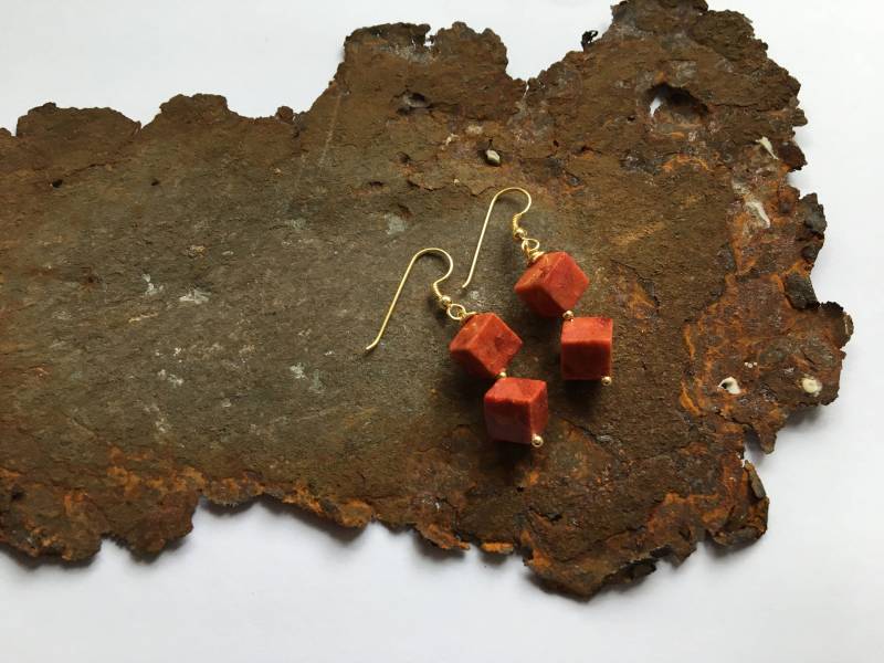 Koralle Ohrringe Mit Goldelementen Aus Vergoldetem 925Er Silber von PerlenAteliers