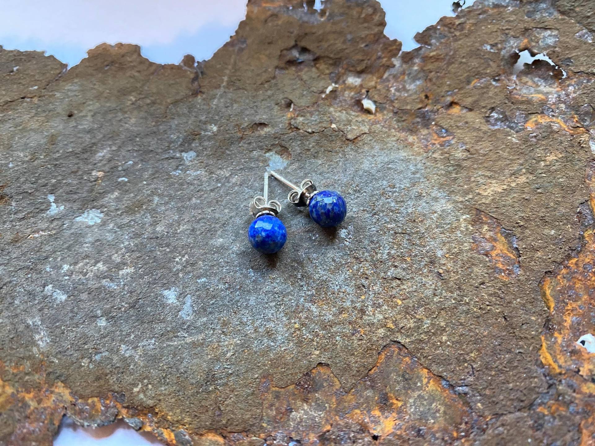 Lapislazuli Ohrstecker Aus 925Er Silber Lapislazuli Ohrstecker Aus 925Er Silber von PerlenAteliers