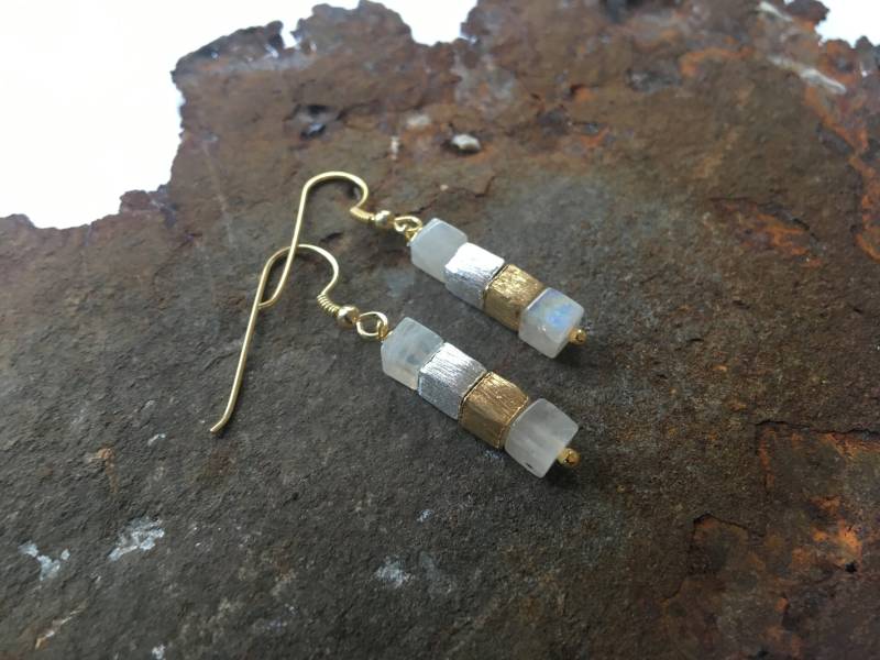 Mondstein Ohrringe Mit Goldelementen Und 925Er Silberelementen von PerlenAteliers