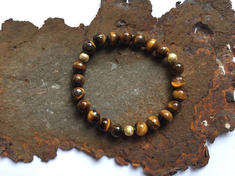 Tigerauge Armband Mit Goldelementen Tigerauge Armband Mit Goldelementen von PerlenAteliers