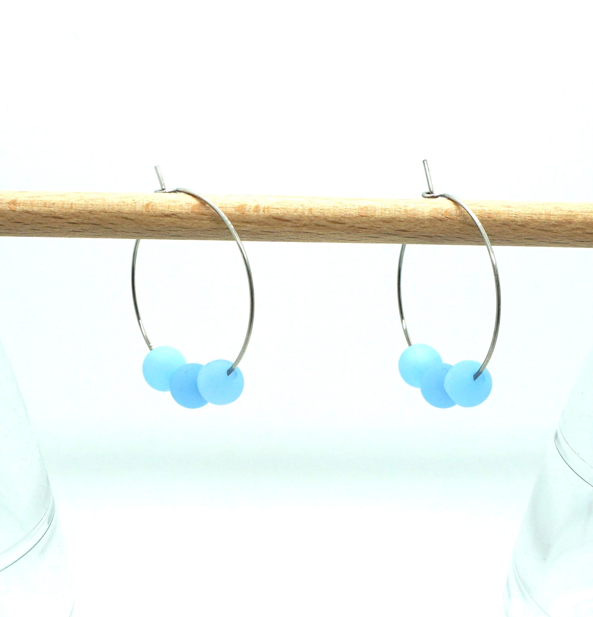 Creolen Aus Edelstahl Polaris Matt Ohrringe Hellblau von PerlenGabriele