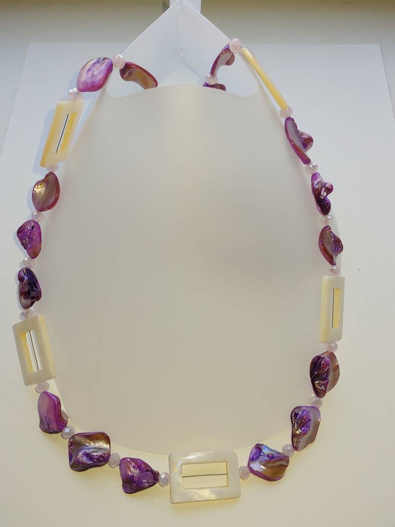 Perlmuttschmuck, Lange Perlmuttkette, Halsschmuck von PerlenGabriele