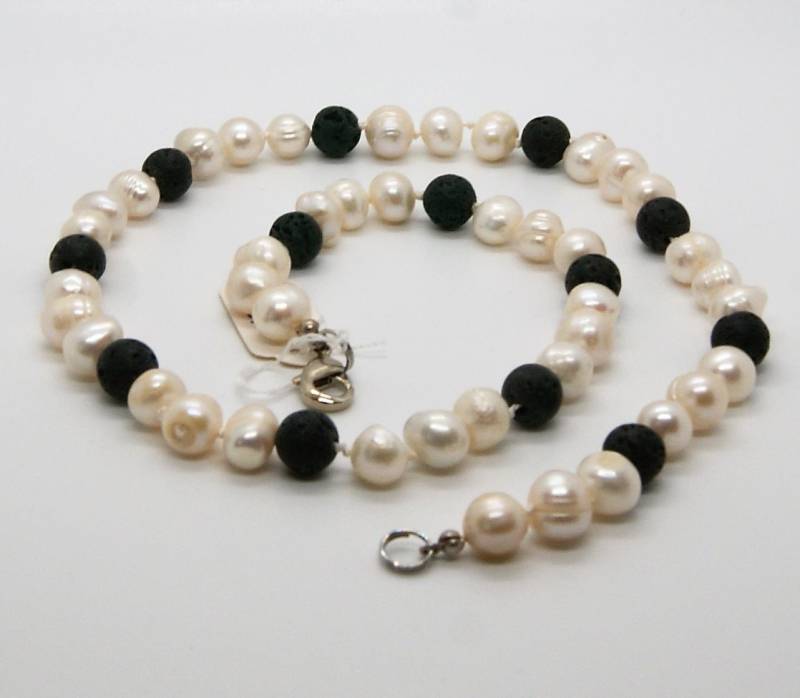 Süßwasserperlen Halskette Lavaperlen Handgeknüpft von PerlenGabriele