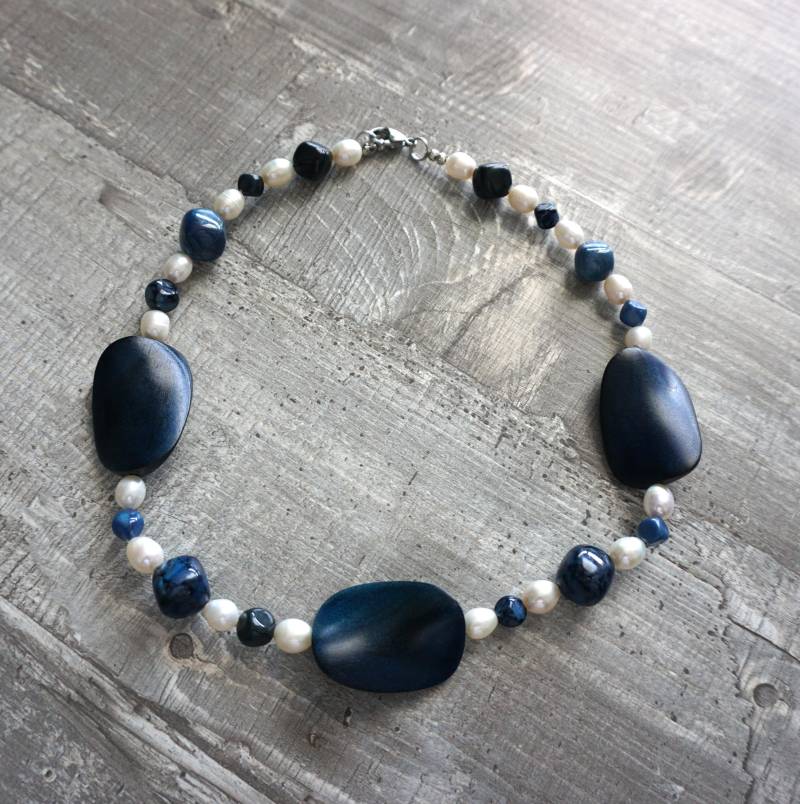statment Kette Perlenkette Blau Weiß Zuchtperlen Holzperlen Glasperlen Halskette Handmade von PerlenGabriele