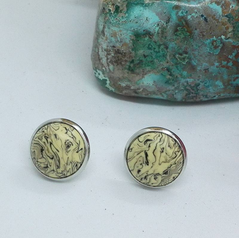 Edelstahl - Ohrstecker Mit Polaris Cabochon Stone Look in Almond Brown von PerlenGitti
