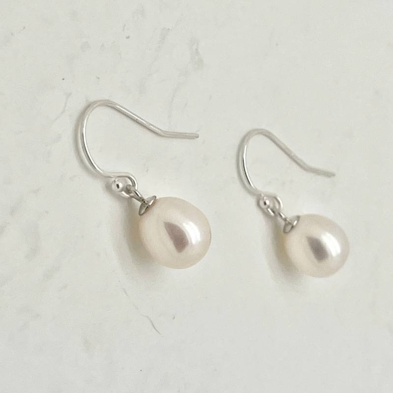 Weiße Perlenohrringe 9 Mm, Sterling Silber, Süßwasser-Perlen, Hochzeitsschmuck von Perlenfischzuege