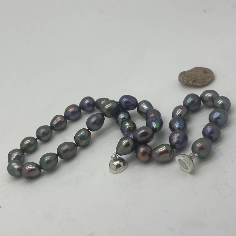 Perlenkette Schwarz Mit Magnetschloß, Sw-Perlen 10 Mm von Perlenfischzuege