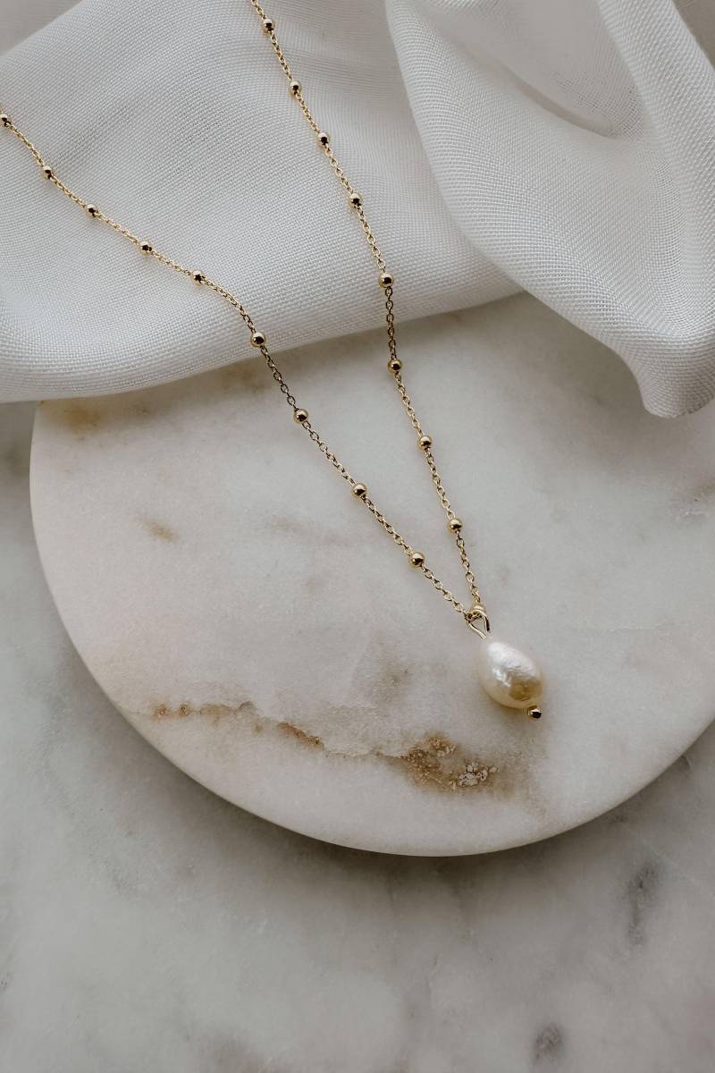 Halskette Mit Echtem Süßwasserperlenanhänger, 925Er Silber, 14K Vergoldet, Feine Kugelkette Perlenanhänger, Wasserresistent | Claire von Perlenfreundin