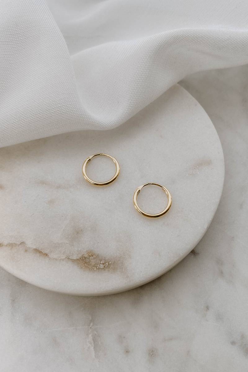 Mini Hoops, 14K Vergoldet, Sterlingsilber, Kleine Creolen, Zarte Wasserresistent | Mona von Perlenfreundin