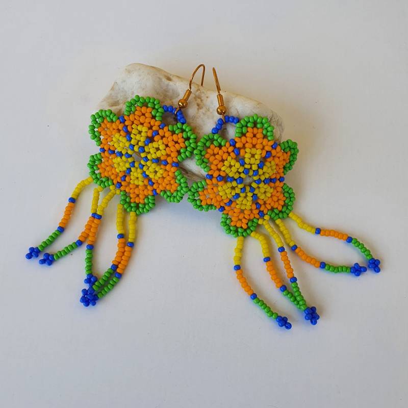 Fransen Perlenohrringe Bunt von Perlenharmonie