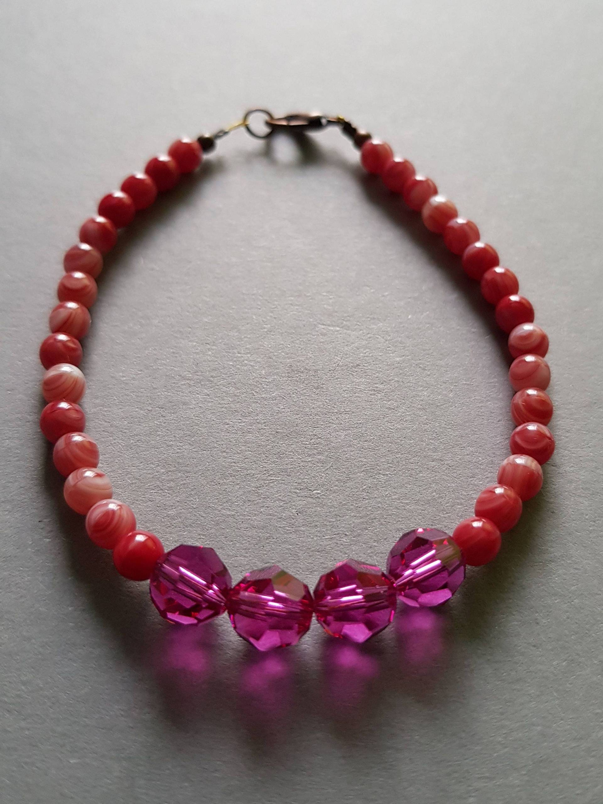 Fuchsia Braun Freundschaftsarmband; Perlenarmband Braun, Perlenschmuck von Perlenharmonie