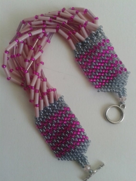 Perlen Armband Stiftperlen Fuchsia Grau von Perlenharmonie