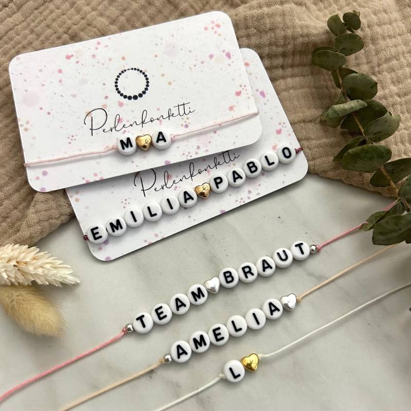 Feines Makramee-Armband Individualisierbar Mit Initialen, Name Oder Persönlichem Text - Perfektes Geschenk Als Kleines Dankeschön von Perlenkonfetti