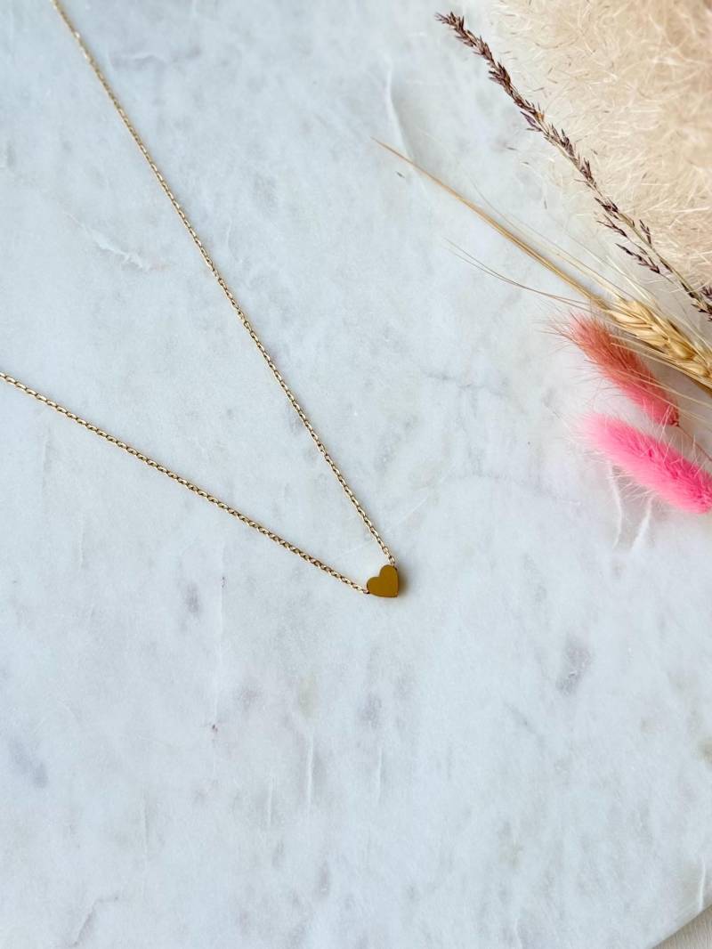 Vergoldete Edelstahlkette Mit Herzanhänger Handgefertigt - Herzekette Damen Vergoldete Edelstahlkette Mit Herzanhänger Handgefertigt - Herzekette Damen von Perlenkreis
