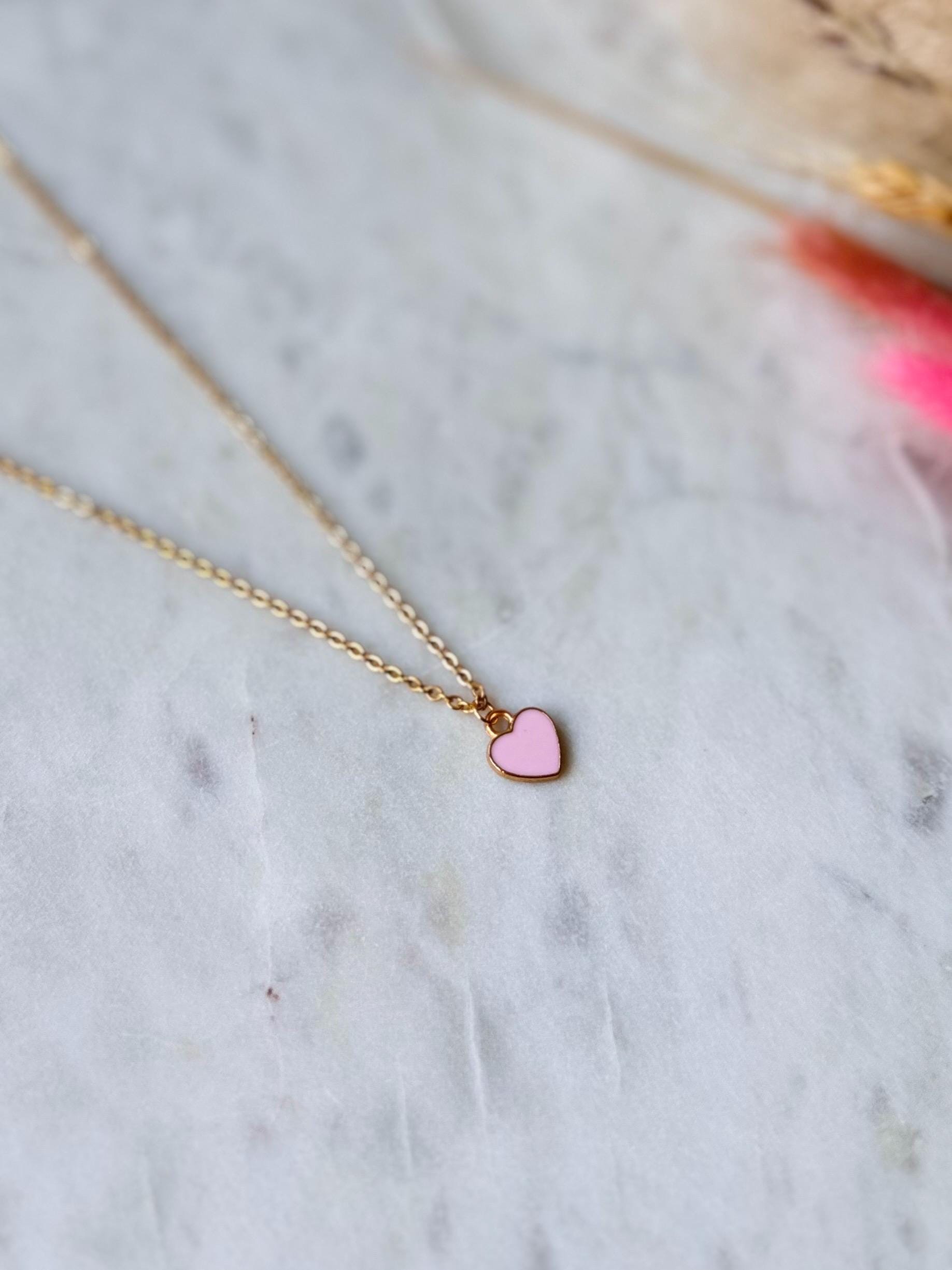 Vergoldete Edelstahlkette Mit Herzanhänger in Rosa Und Gold Handgefertigt - Edelstein Schmuck Damen Vergoldete Edelstahlkette Mit Herzanhänger in Rosa Und Gold Handgefertigt - Edelstein Schmuck Damen von Perlenkreis