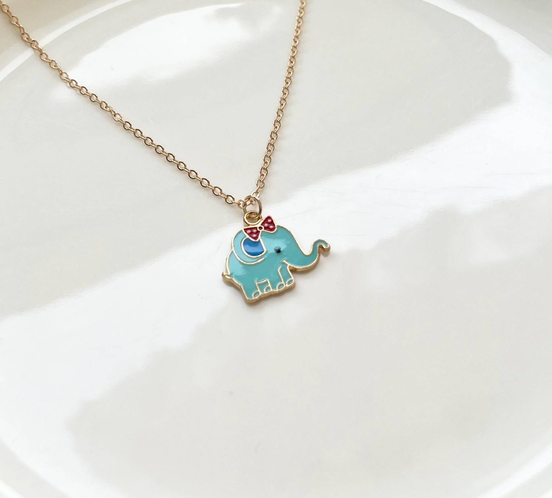 Elefant Kinder Halskette Hellgold Blau von Perlenlagune